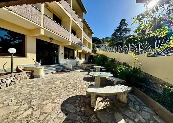 Hotel sulla spiaggia: Hotel Fontalleccio
