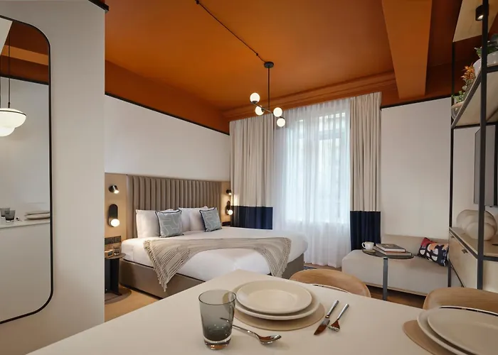 Luxury hotel only: Citadines Holborn-Covent Garden London