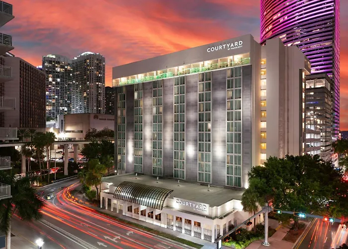 Courtyard Downtown Brickell Area