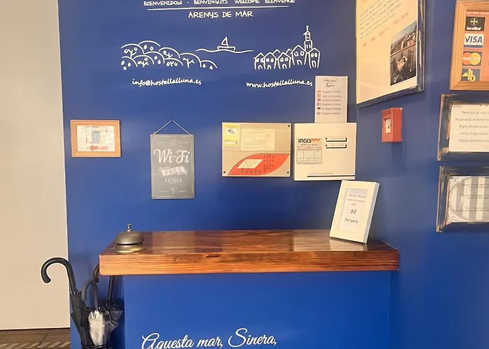  Hostal La Lluna