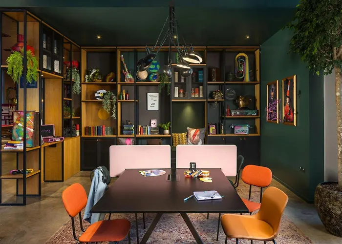 Moxy Glasgow Merchant City