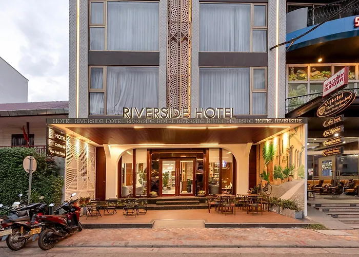 Riverside Hotel