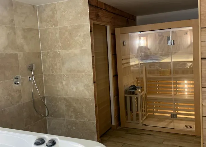 Courchevel Room avec jacuzzi et sauna privatif