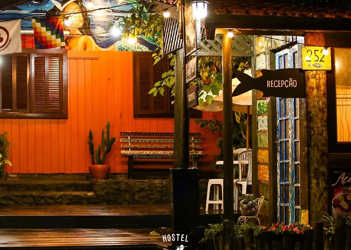 Hostel Antônio Pescador - Centro da Guarda do Embaú