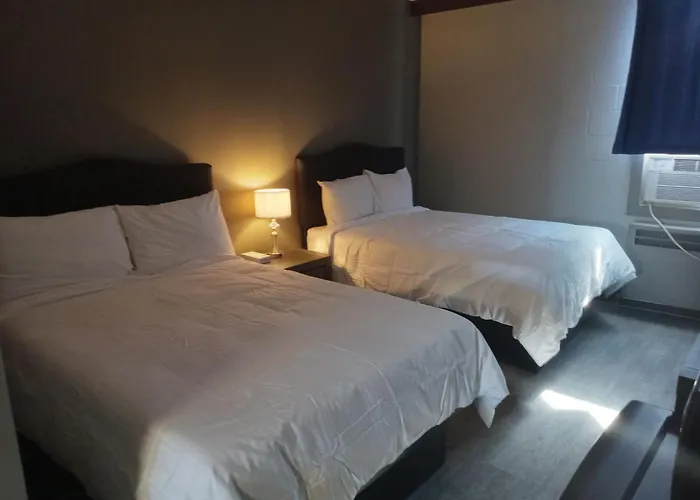 Cheap hotel: Park Lane Motor Hotel Medicine Hat