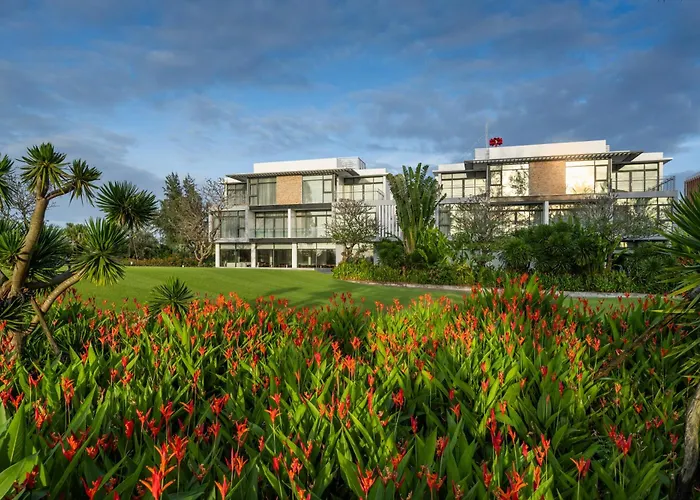  Montgomerie Links & Villas