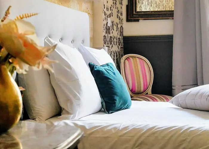 Hotel de 4 estrellas: Au Coeur De Bordeaux B&B