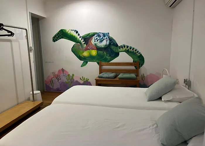 Ostello: Alface Hall Hostel & Bar