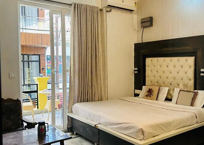 Maa Vaibhav Laxmi Guest House