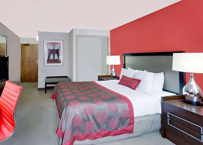 Ramada By Wyndham Marquette