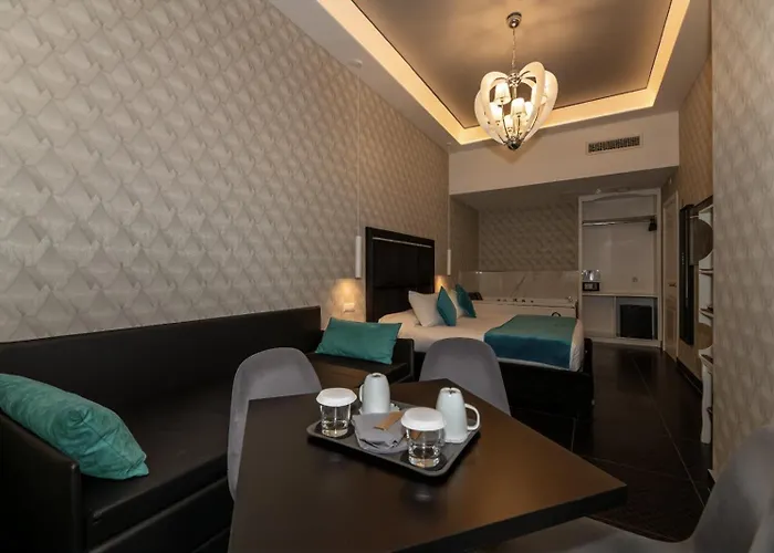 Hotel Jacuzzi: Sole Luxury Bed And Breakfast