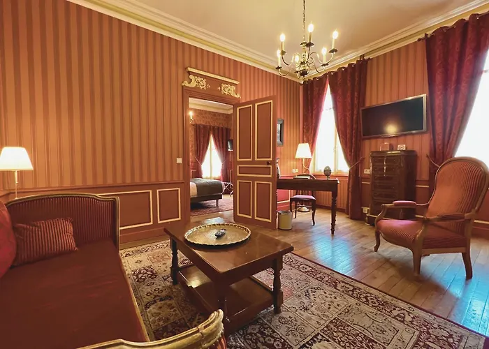 4-Sterne-Hotel: Chateau De Challanges