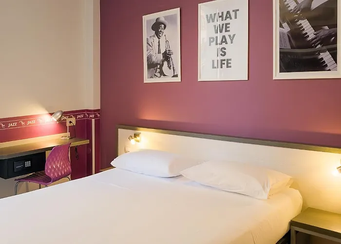Jacuzzi-Hotel: Hotel Nologo
