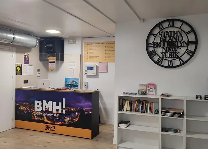 Hotel near College: Bilbao Metropolitan Hostel By Bossh! Hotels