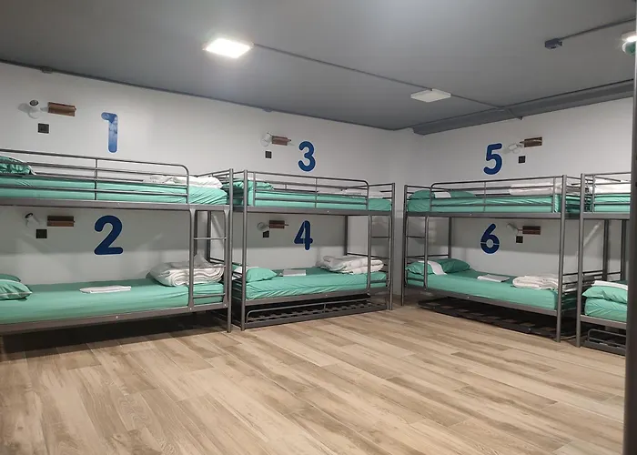 Hotel near College: Bilbao Metropolitan Hostel By Bossh! Hotels