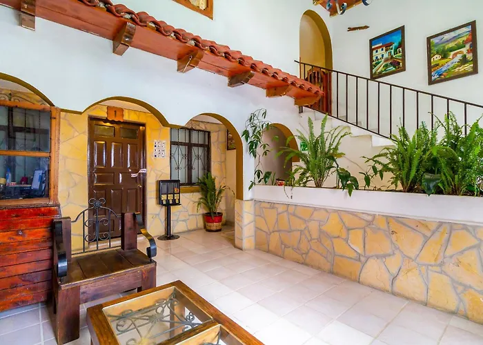 Cheap hotel: Capital O Oyo Hotel Las Nubes Mercado De Dulces Y Artesanias Ambar, San Cristobal De Las Casas