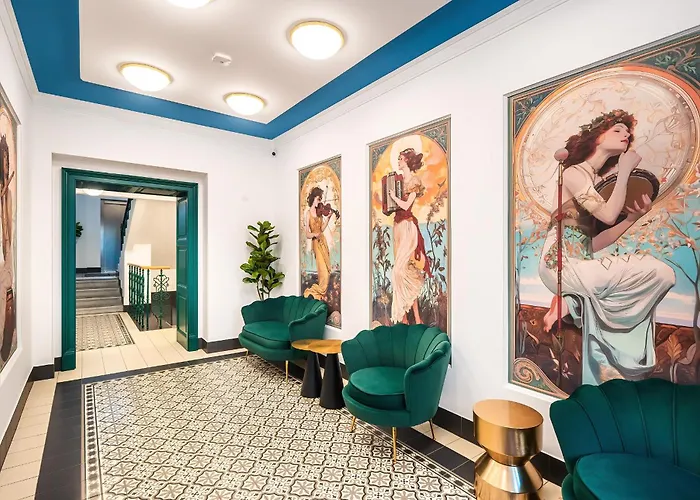 Accordion Boutique & Premium Suites