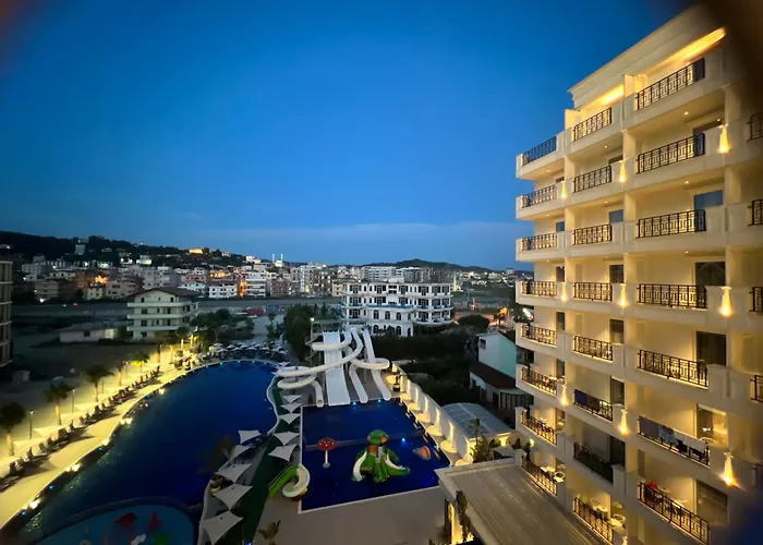 Coastline Luxury Apart Hotel