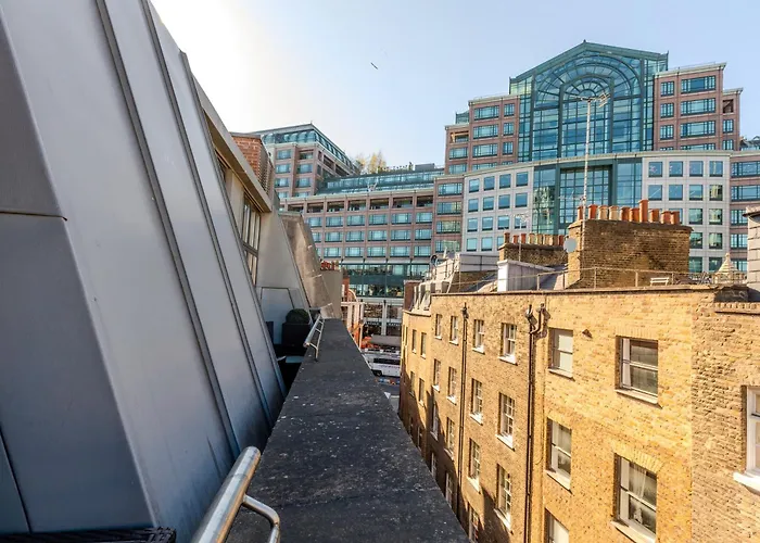 Central Servised Apartments On Artillery Lane