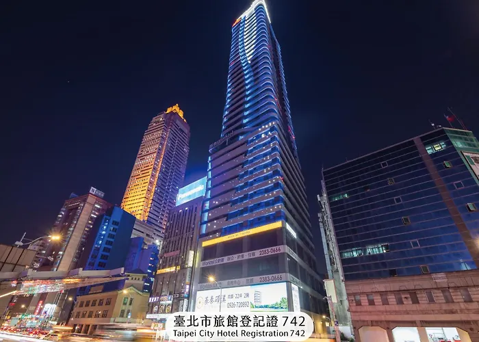  Roaders Plus - Taipei Station