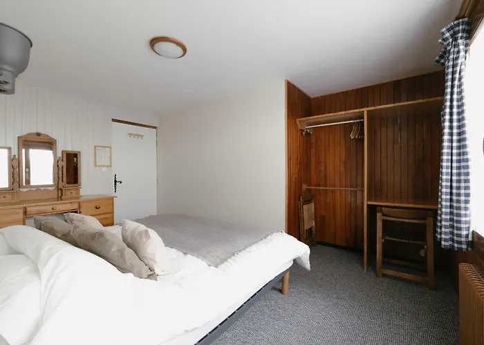 Chalet Châtaigne - Shared Catered Chalet