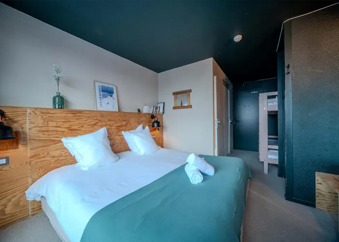 Alpeen Hotel