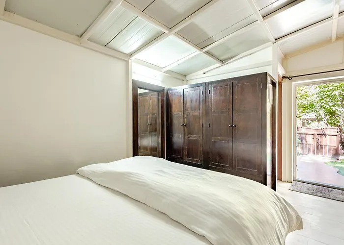 Cp Villa - Rooms With Patio