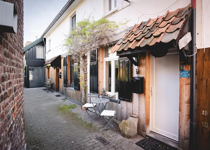 Maas Suites