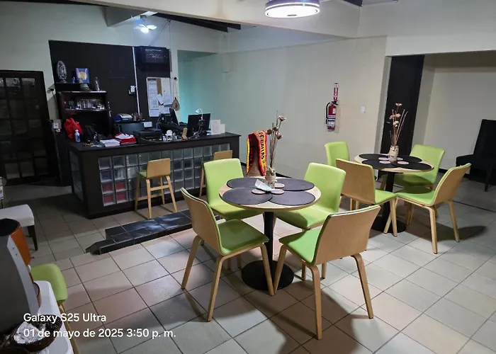 Hostal El Prado