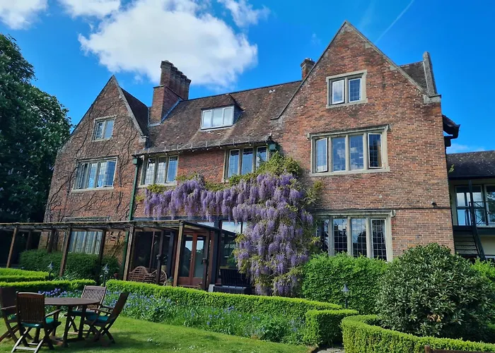 Hotels with tennis Passford House
