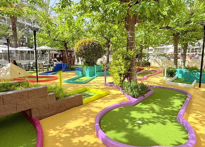Rentalmar Playa Family Suites & Pool