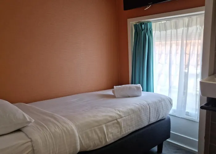 Budget Hotel Tourist Inn