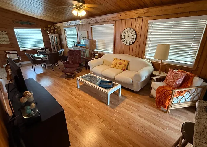 Comfy Beach House On Vero Beach