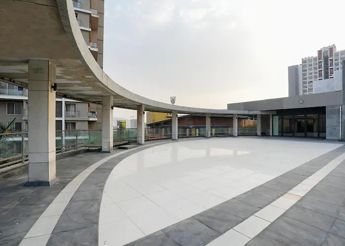 Treebo Premium Niraali Executive, Hinjewadi