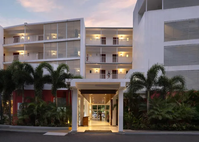 Hotel boutique: Grand Decameron Cornwall Beach, A Trademark All-Inclusive Resort