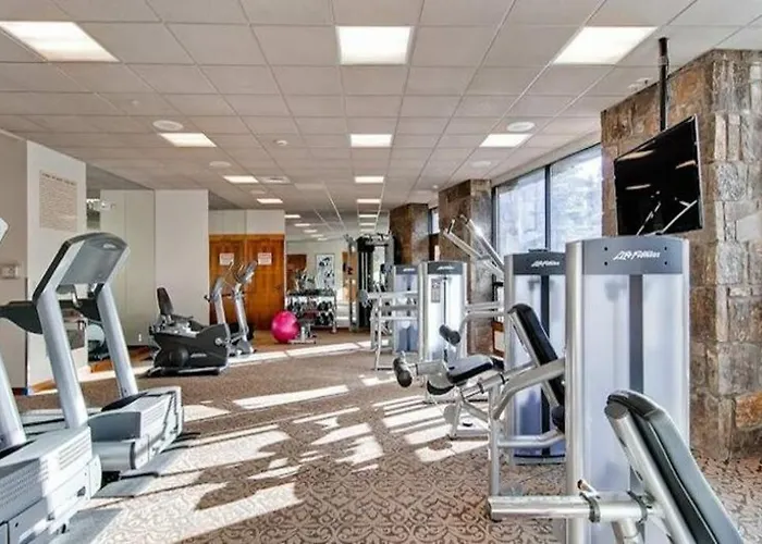 Studio At Hyatt Main Street Station Full Resort Access! Enjoy Outdoor Pool, Hot Tubs, Fitness Center Ski Valet & More
