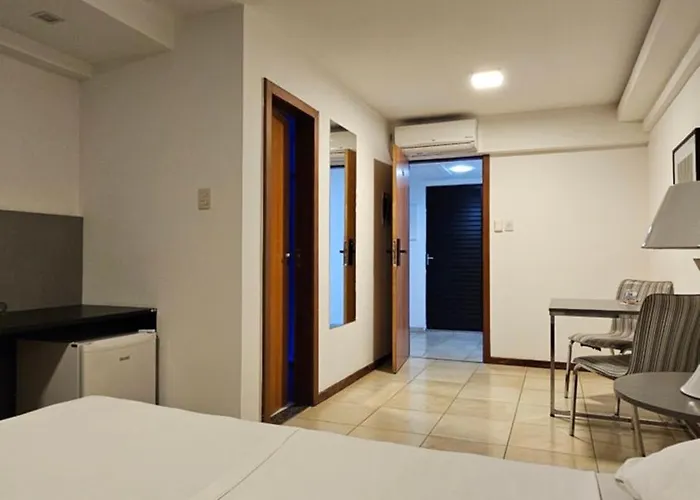 Flat 01 Celita Franca Business