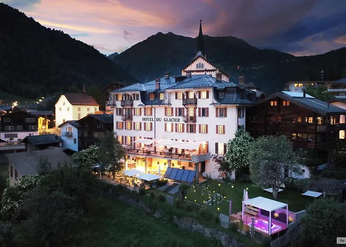 Du Glacier Boutique & Traditions Hotel