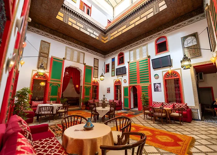  Riad Amira Luxury Palace