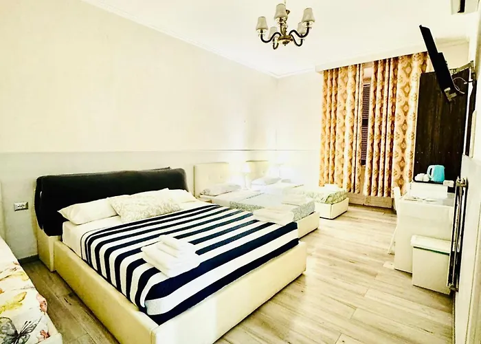 Oscar Suite Home