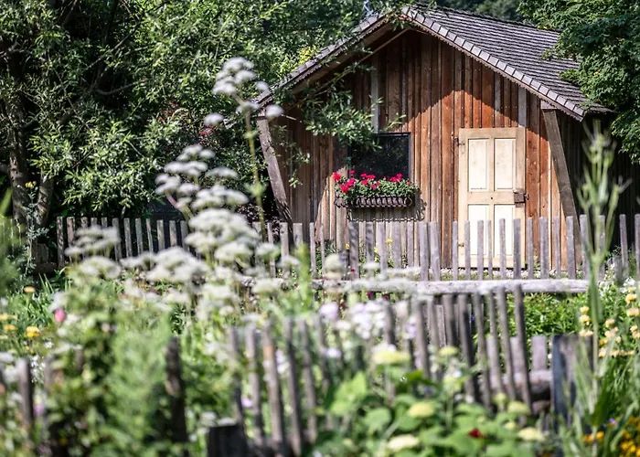 Hotel with pool: Hotel Der Wiesenhof