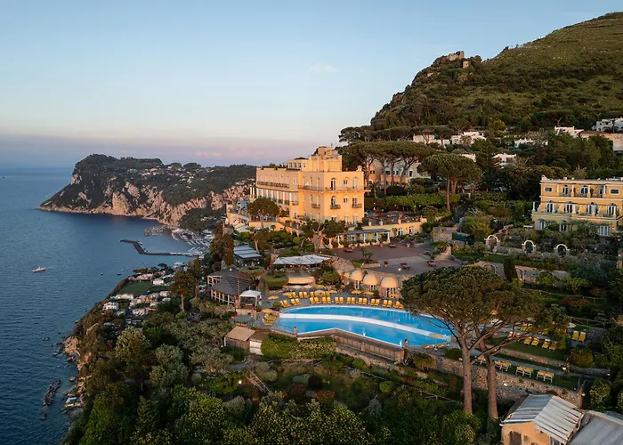 Hotel Con Piscina Caesar Augustus