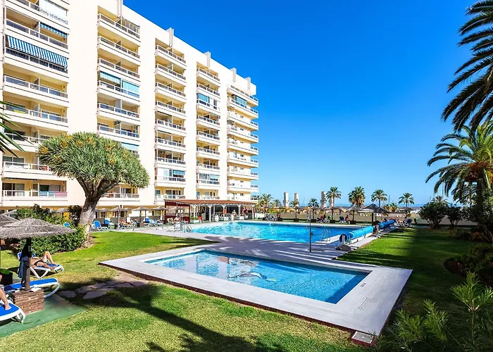 Hôtel 3 étoiles: Hotel Apartamentos Pyr Fuengirola