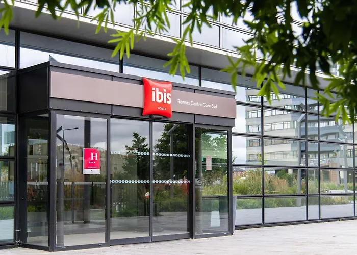 Pet Friendly hotel: Hotel Ibis Rennes Centre Gare Sud