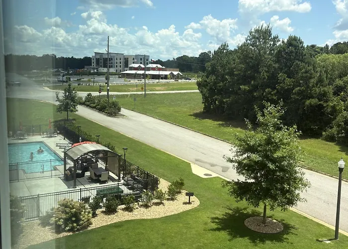 Hotel near College: La Quinta By Wyndham Opelika Auburn