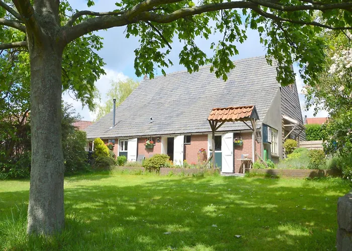 Cozy Holiday Home In Bergen Op Zoom With Garden