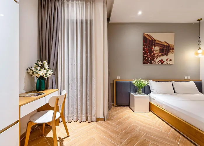 Apart hotel: Sunshine Residences By 5H