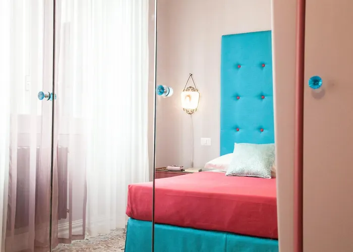 Casa Vacanze Naftalina Rooms