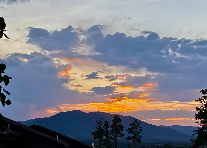 Our Mountain Blessings Condominium Town Home - Peaceful, Cozy, And Family Friendly Mountain Getaway! The Most Ideally Located Unit In Meadow Ridge Resort,