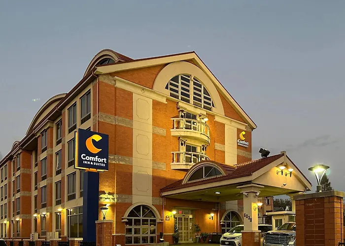 Comfort Inn & Suites Laguardia Airport